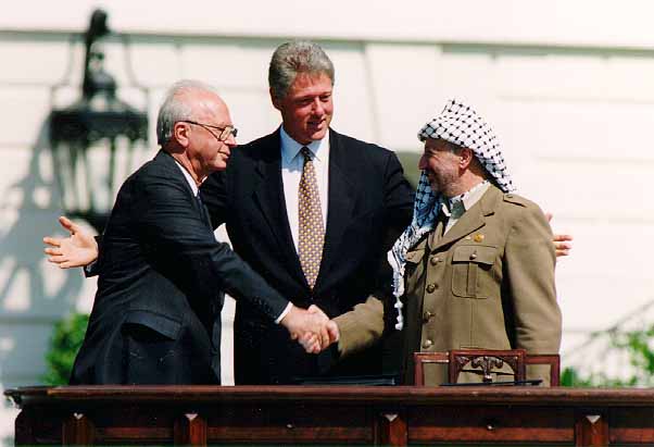 Yitzak Rabin, Bill Clinton, and Yasser Arafat (Wikimedia Commons)